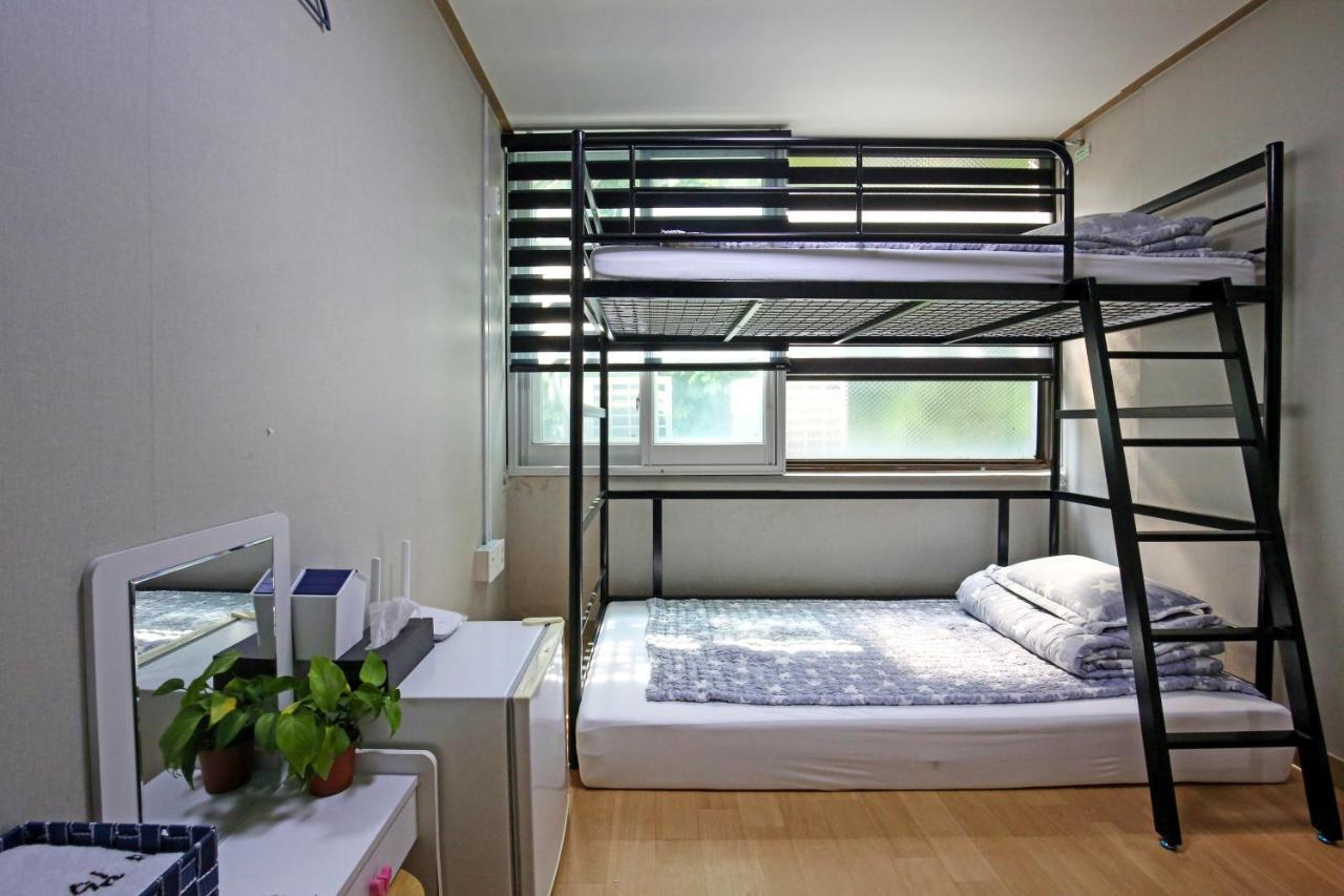 Dashim Guest House Gunsan Bagian luar foto