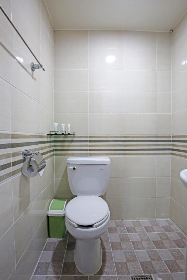 Dashim Guest House Gunsan Bagian luar foto