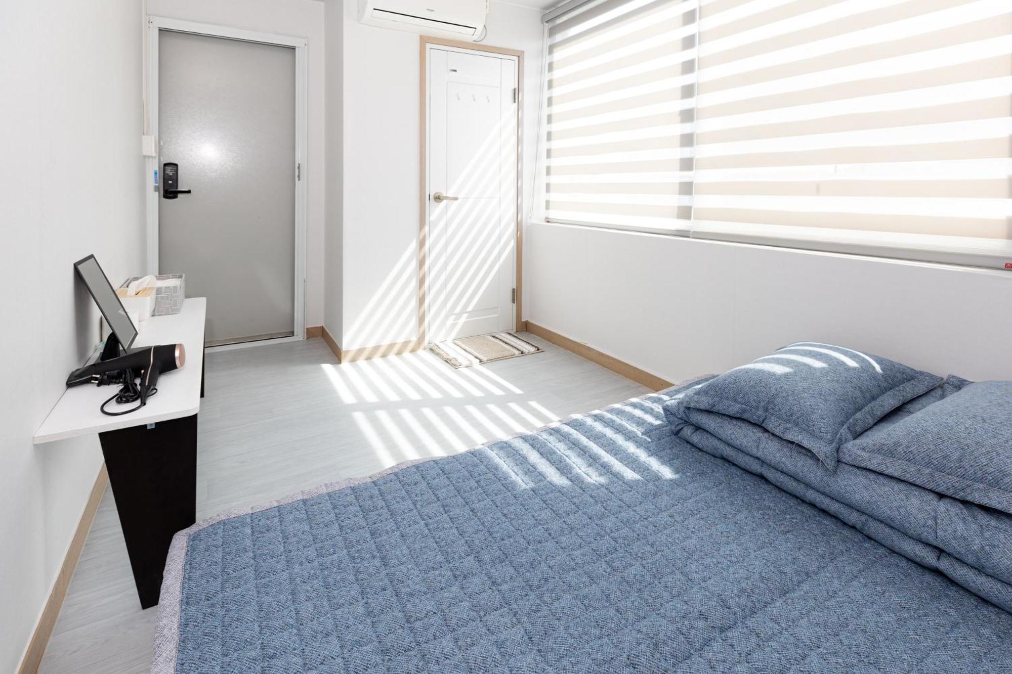 Dashim Guest House Gunsan Bagian luar foto